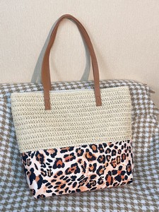 2025 Leopard Pattern Splicing Large Capacity Handheld Shoulder <strong>Bag</strong>