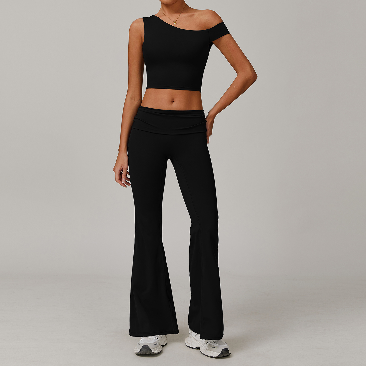 เสื้อกั๊ก 9207, กางเกงขาบาน 8998, สีดำระดับไฮเอนด์