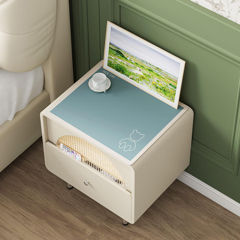 Coussin de chevet - fond bleu avec ours blanc