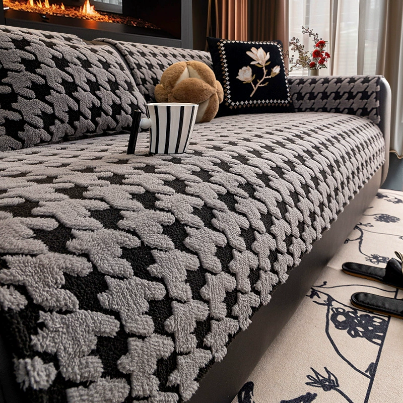 สีเทาเข้ม