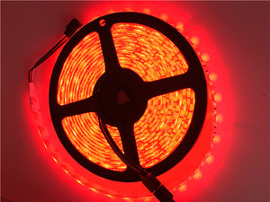 IP65 Wasserdicht 5M pro Rolle 12W pro Meter DC12V Eingang SMD5050 <span class=keywords><strong>RGB</strong></span> Farbwechsel LED-Streifen licht