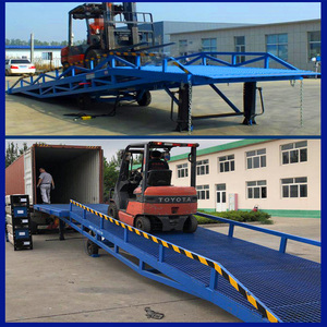 CEChinese muelle nivelador hidráulico contenedor carga y descarga plataforma elevadora puente de embarque móvil carretilla elevadora rampa de carga - Product Image 3