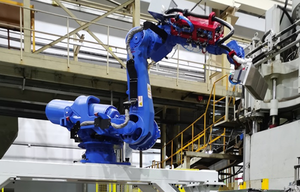 Yaskawa <strong>Robots</strong> GP180 Logistic <strong>Systems</strong> and Solutions Pick and Unload <strong>Stacked</strong> <strong>Robot</strong> for Plastic Boxes Cartons - Product Image 4