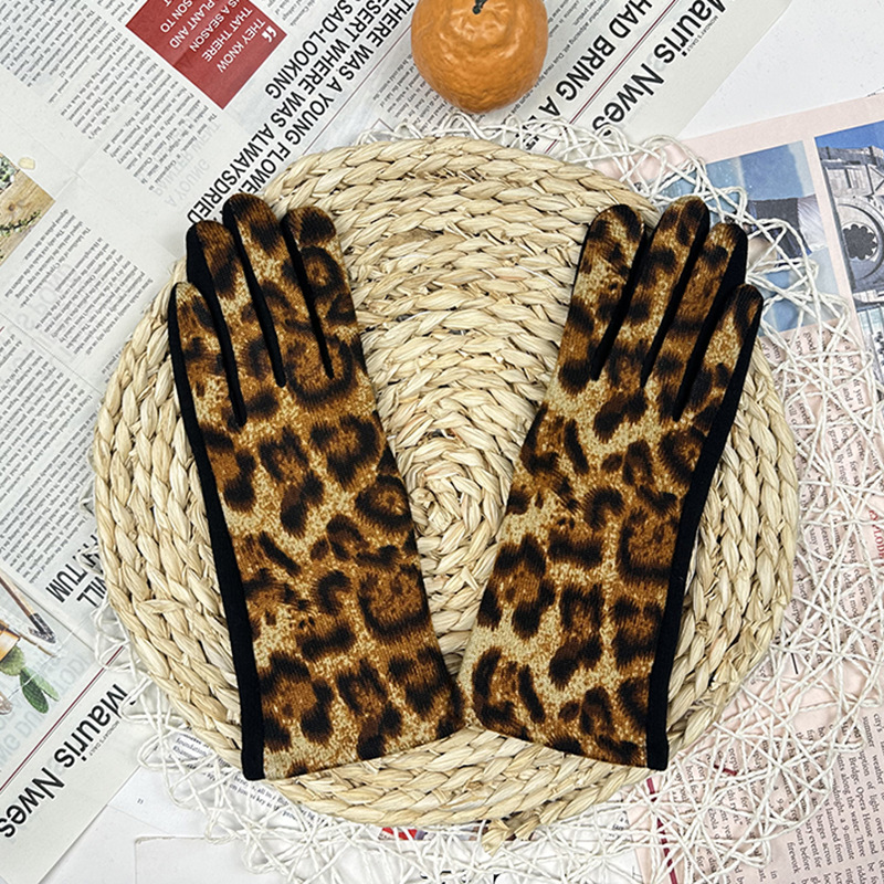 MM20708 #1 leopard colored 1
