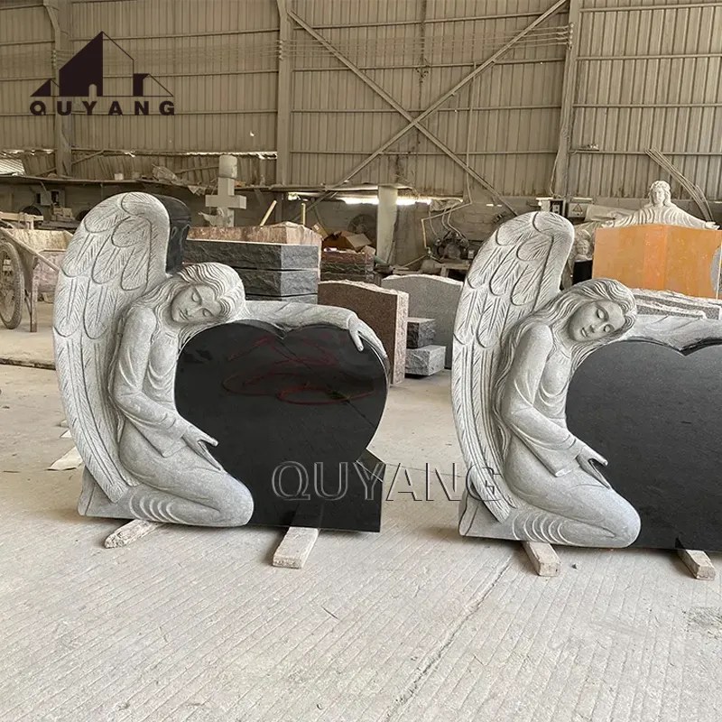 QUYANG fournitures funéraires sculpté à la main pierre naturelle gris granit ailes d'ange Sculpture noir en forme de coeur granit pierre tombale