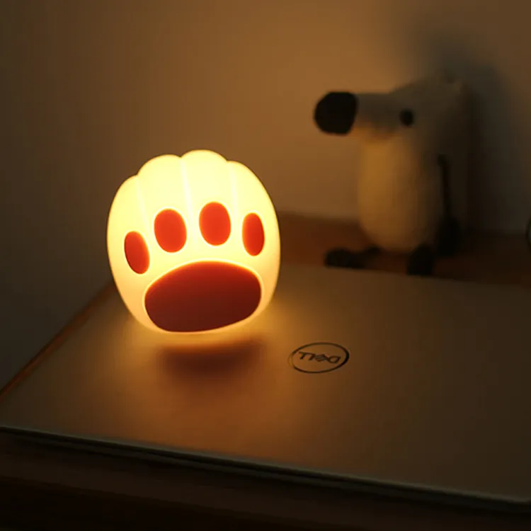 LED เนอสเซอรี่ Night Light แบบพกพาซิลิโคนนอกจากโคมไฟ Sleep ปรับแสงความสว่างหมีแมว Pat โคมไฟ