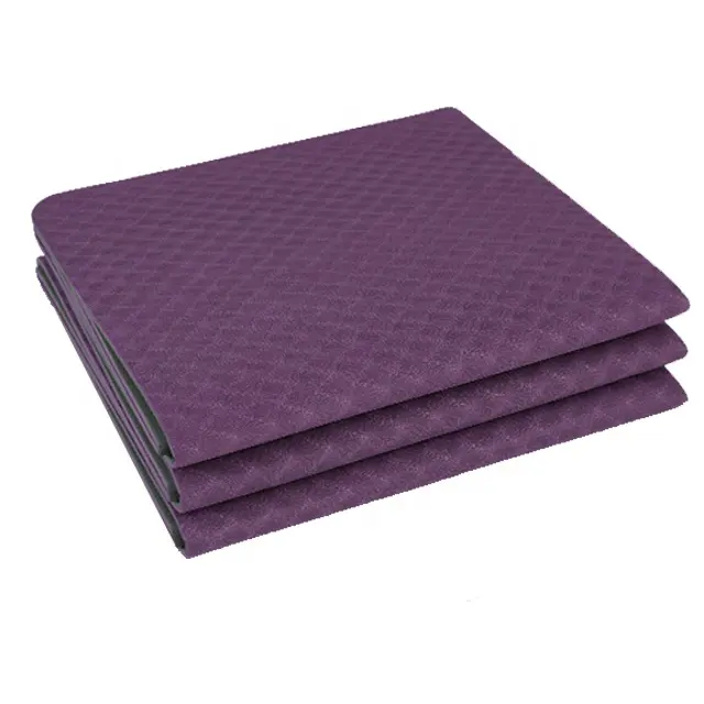 Tapis de yoga léger portable pliable et écologique de taille de voyage en TPE à faible quantité minimale de commande pour cours de yoga en plein air