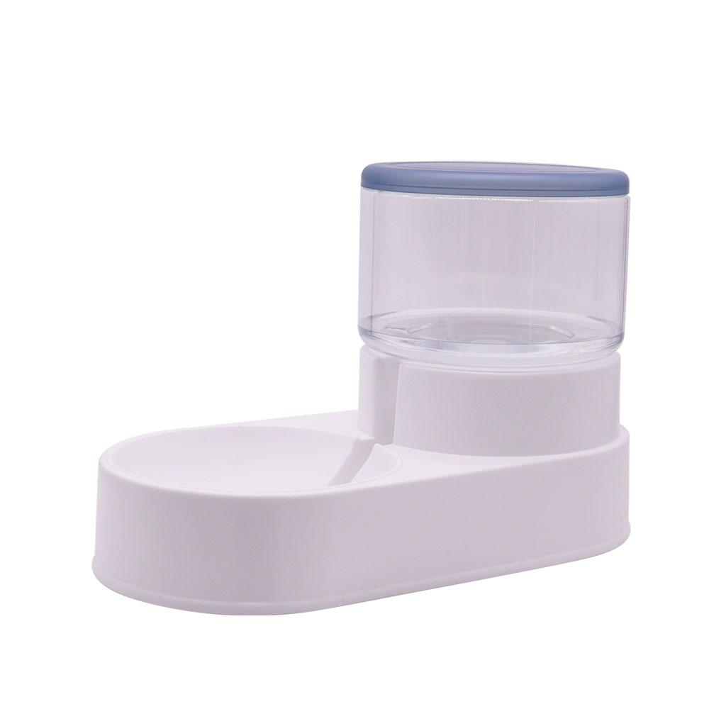 ที่ให้น้ำสีฟ้า