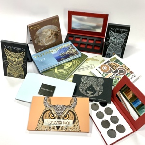 2025 pola desain kustom palet <span class=keywords><strong>Eyeshadow</strong></span> mewah krom cap emas palet <span class=keywords><strong>Eyeshadow</strong></span> perona pipi magnetik palet kosong - Product Image 1