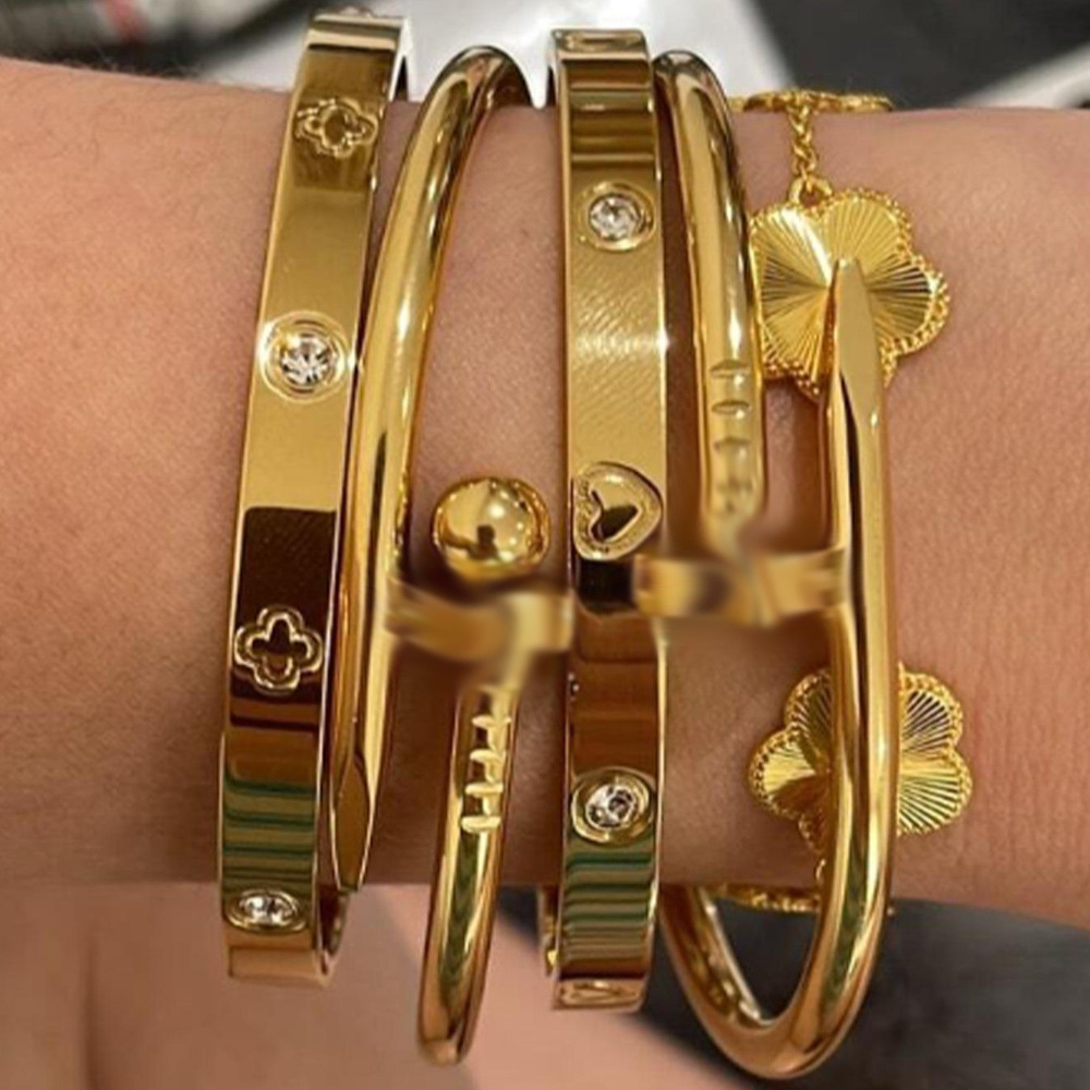 Juego de cinco piezas Gold-Popular