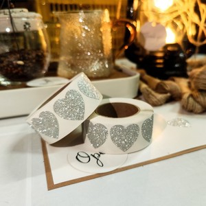 300pcs Heart Sticker Roll <strong>Red</strong> Glitter Frosted Decorative Gift Sealing <strong>Decals</strong> Labels Envelope Valentine's Day Love Sticker - Product Image 2
