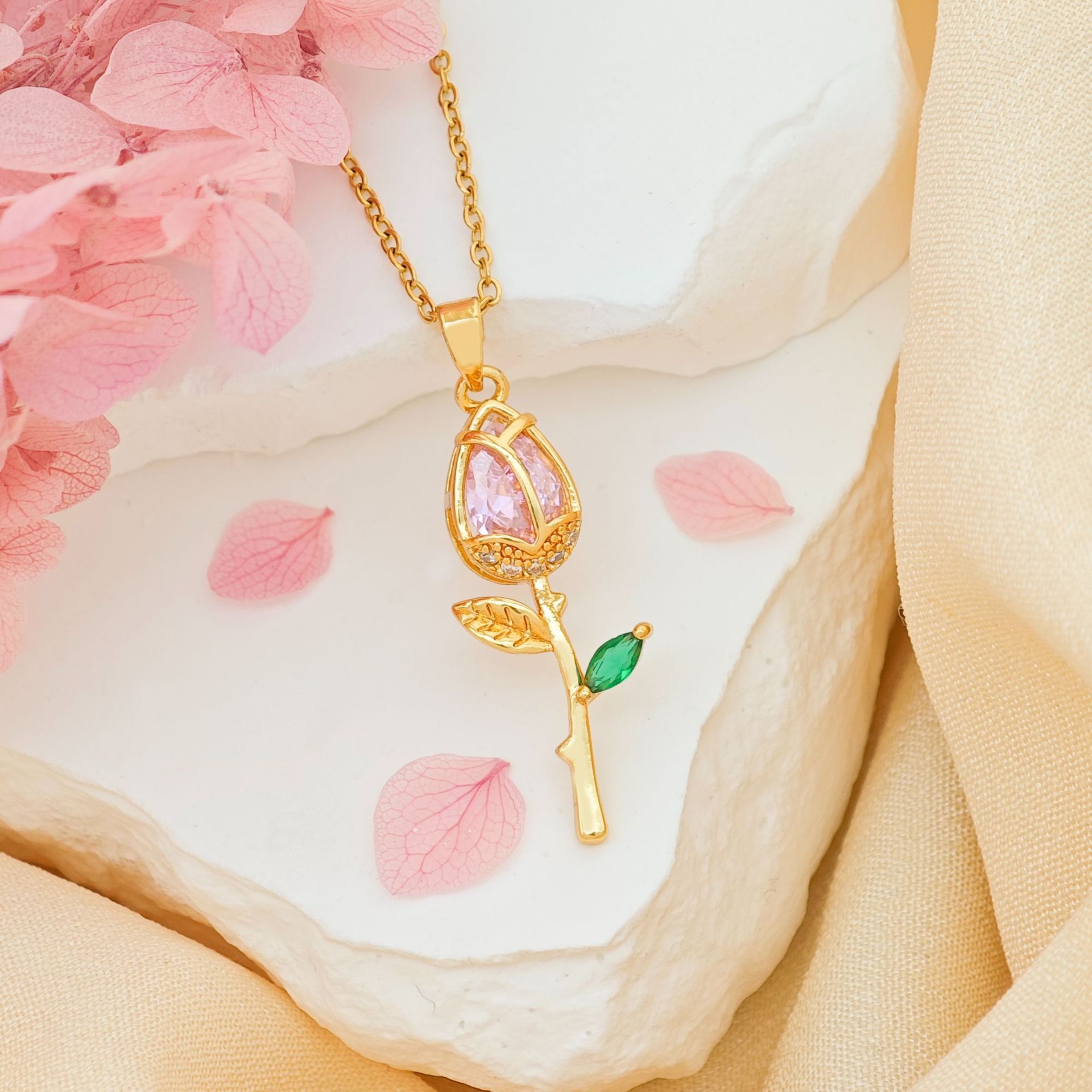 XL-2983 Gold Pink Green