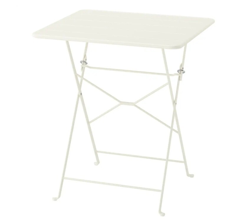 Mesa cuadrada blanca