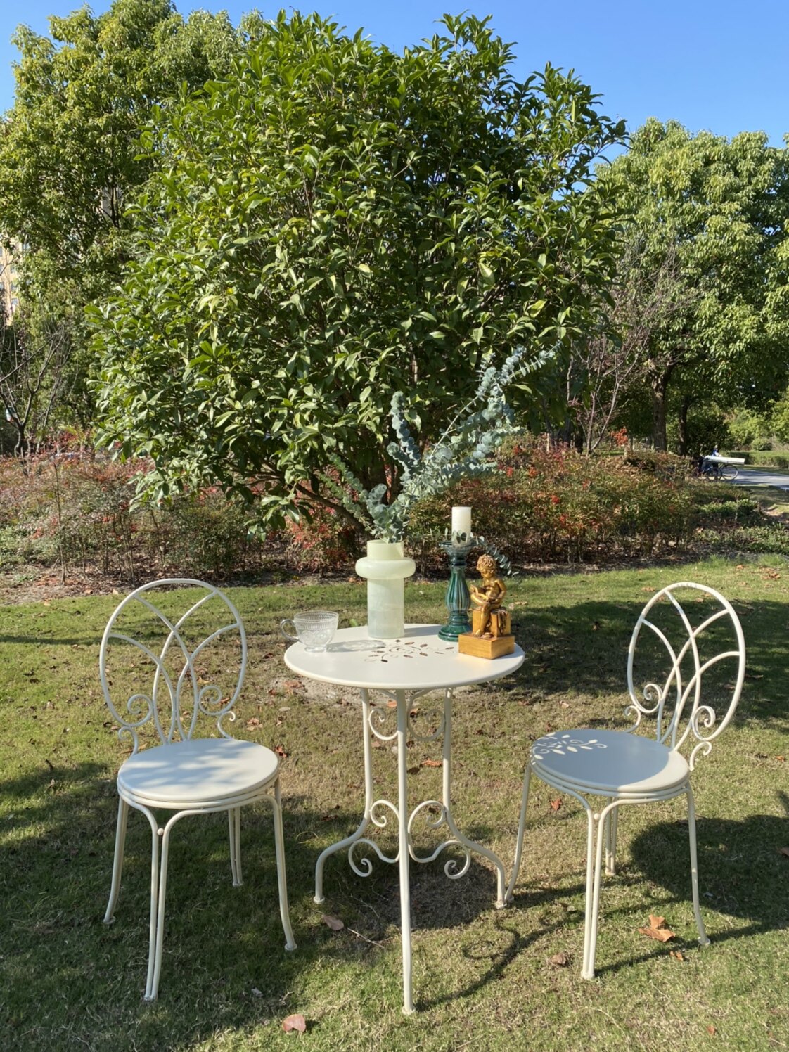 Style B, blanc, 1 table et 2 chaises