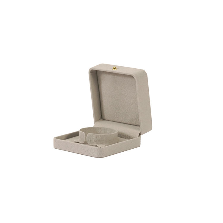 Bracelet box