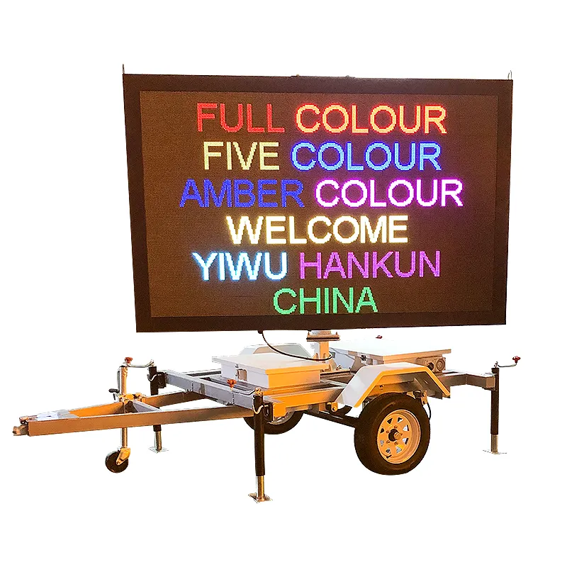 Trailer Mounted Mobile Dynamic Fünf-Farben-Verkehrs werbung Led Message Sign Display Screen