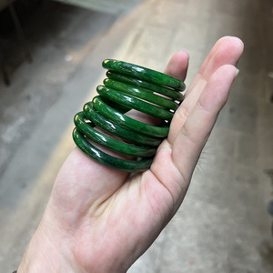 กำไลข้อมือหยกหยกหยกสีเขียวเข้มบางกว่า40มม. บางกว่าธรรมชาติ - Product Image 3