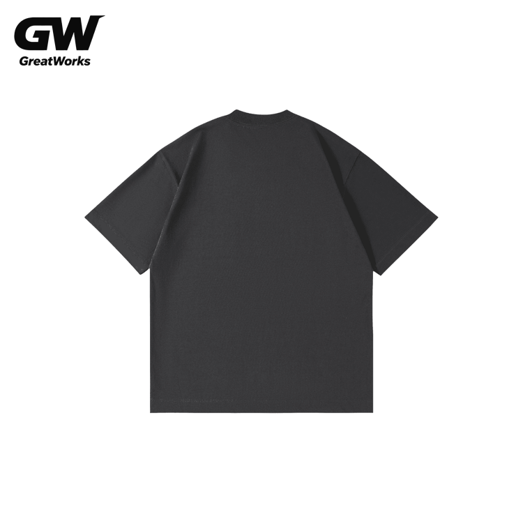 Gris oscuro