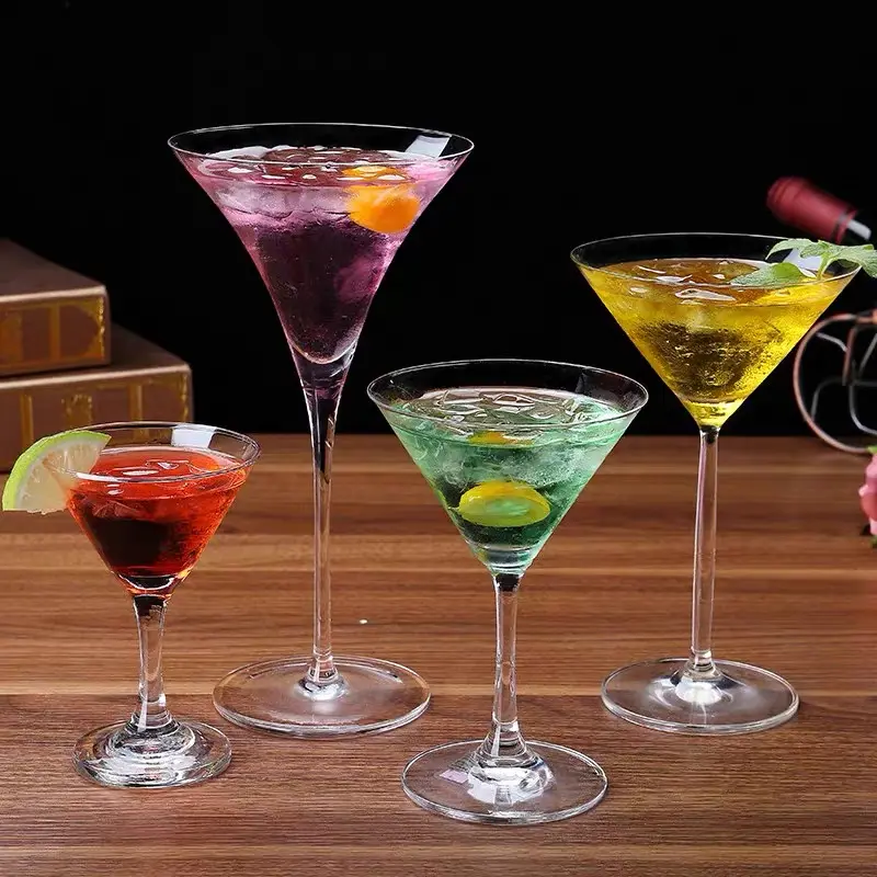 Verres à Martini mignons verres à Cocktail 2024 tasse créative clair Vintage Durable Bar vin Logo personnalisé fête moderne emballage en vrac