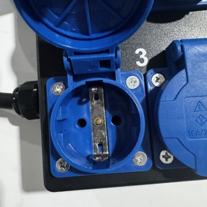 กล่องจ่ายไฟฟ้าเสียงแบบเฟสเดียว 32A พร้อมเต้ารับแบบ Schuko เยอรมัน 6x16A - Product Image 2