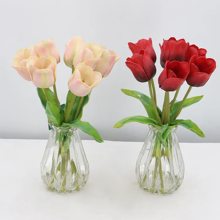 Decoración de escritorio centros de mesa ecológicos flores decorativas tulipán en jarrón de vidrio transparente tulipanes artificiales