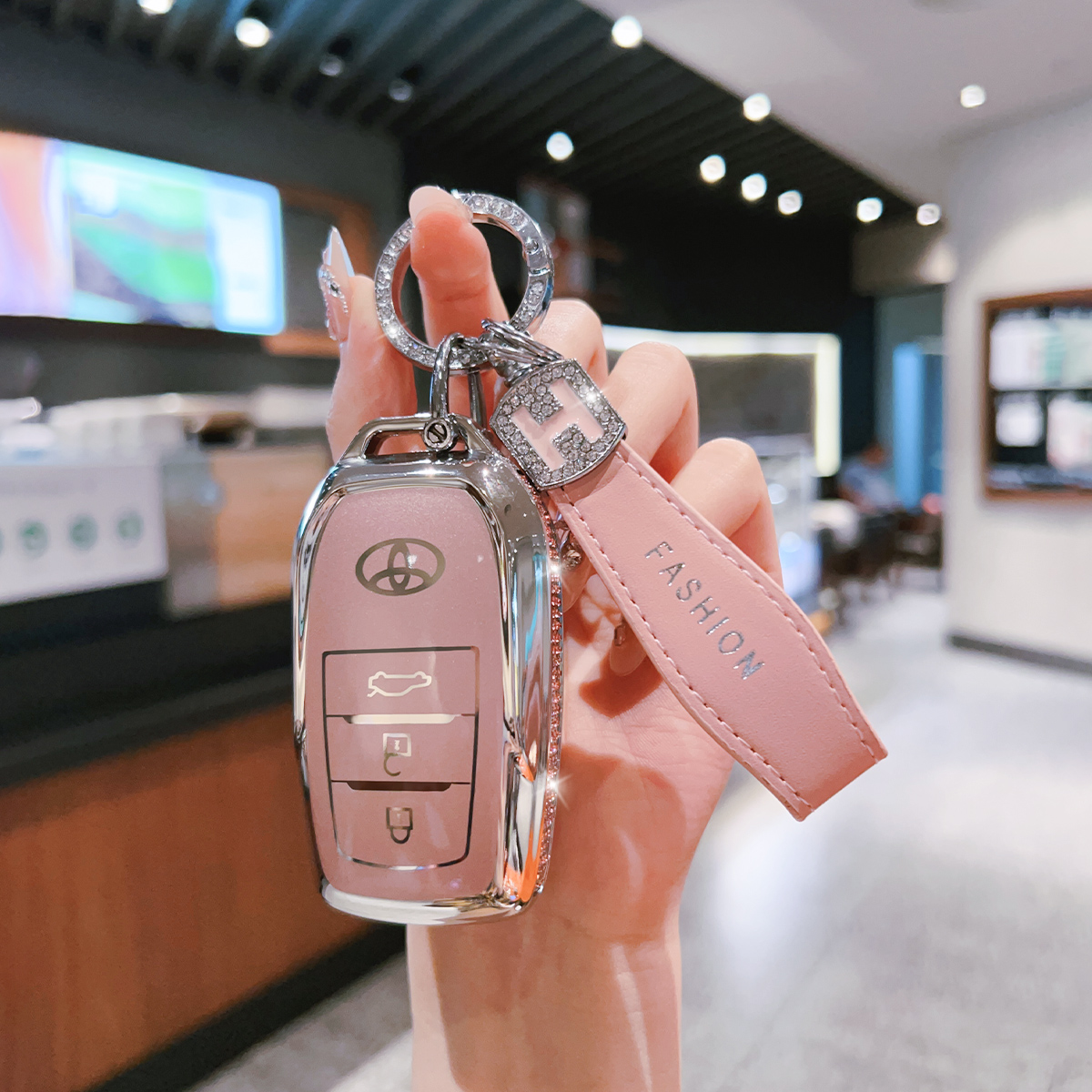 3 Buttons Pink+H Keychain