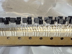 Pst600d t600d bóng bán dẫn đặt lại nhạy cảm với điện áp ban đầu mới 4.2V đến-92 PST600D-2 - Product Image 2