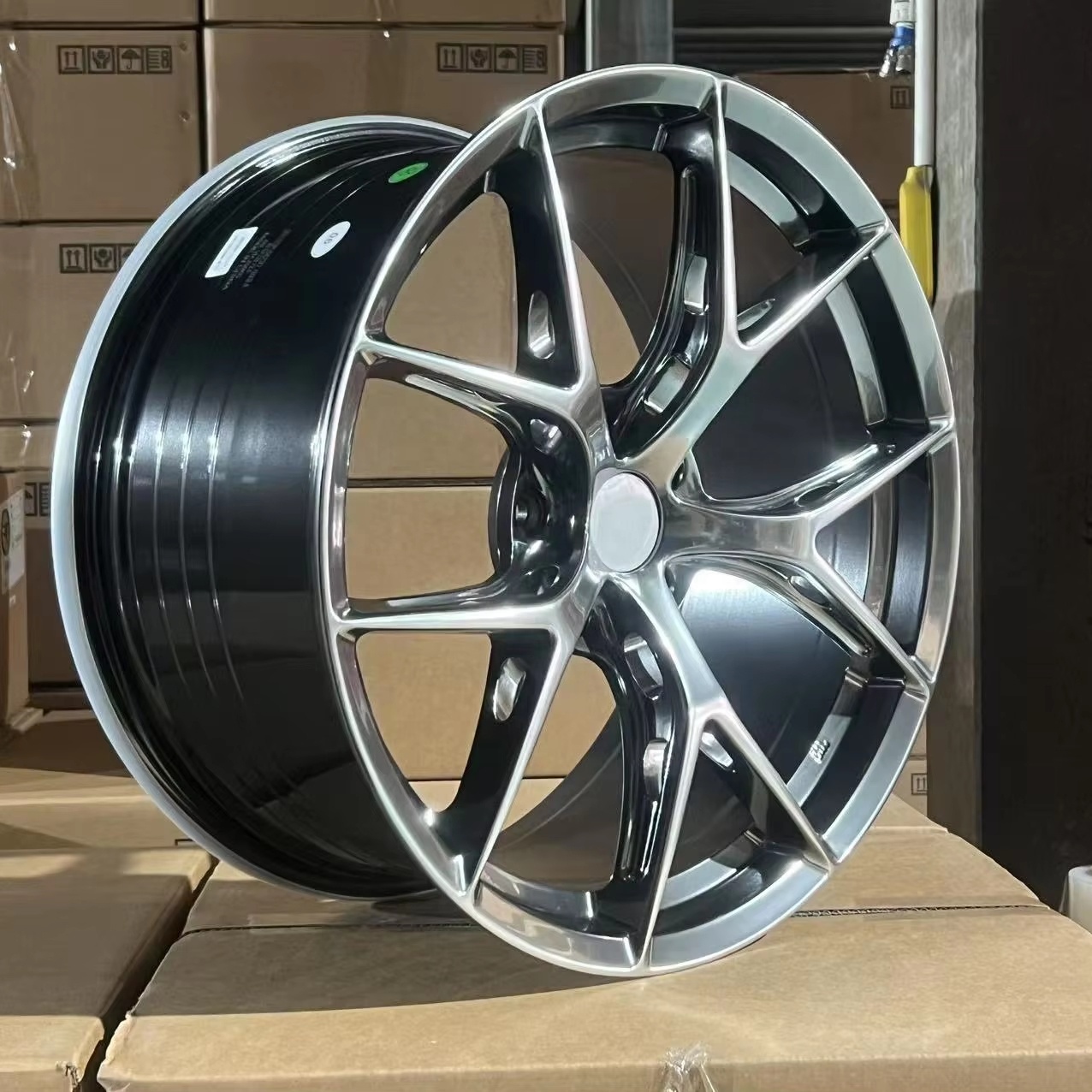gloss black