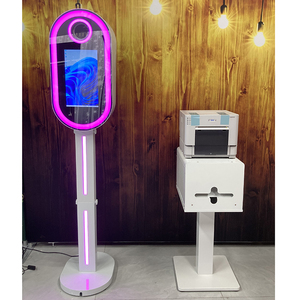 Cabina fotografica a specchio magico 15.6インチミラーフォトブース、カメラとプリンター付き楕円形ミラーフォトブース - Product Image 1