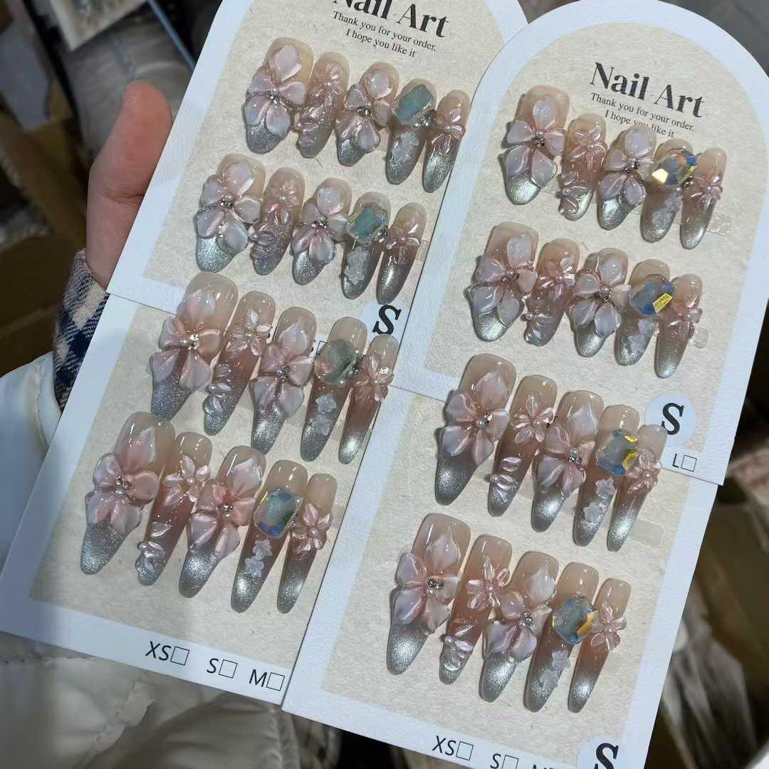 Ongles aléatoires#01
