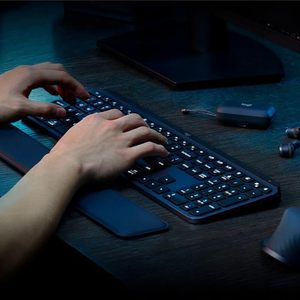 原装罗技MX按键S Mac无线键盘和鼠标组合，带掌托背光键盘无线鼠标 - Product Image 3