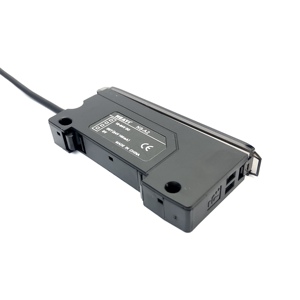 Sensor de proximidad fotoeléctrico PNP NPN de 2,8mm con función de conmutación de acción de salida y cabezal de detección de tipo de separación