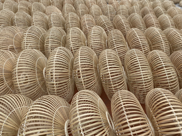 เหลืองอ่อน