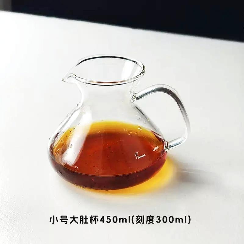 Small large-bellied pot