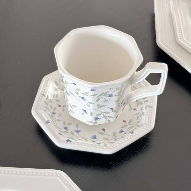 white-6inch plate and cup