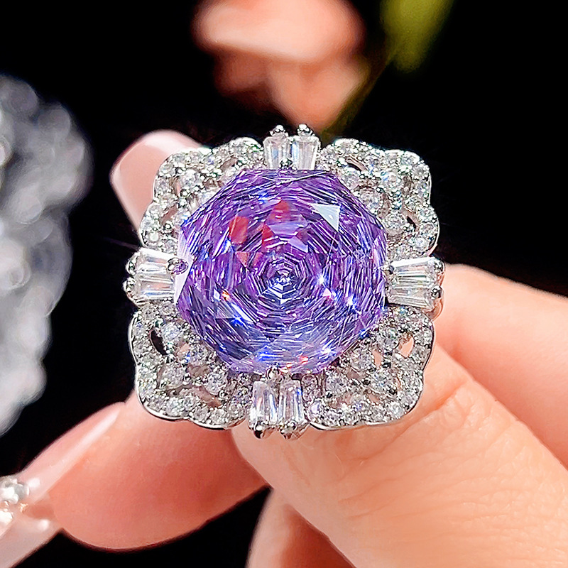 Anillo morado de tamaño abierto