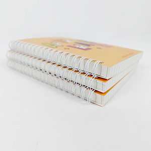 Cuaderno espiral A5 personalizado directo de fábrica, diarios con cubierta de papel de tacto suave, servicio de impresión de cuaderno de bobina - Product Image 1
