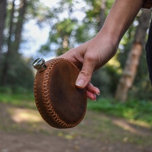 Bình Đeo Hông Bằng Thép Không Gỉ Cá Nhân Hóa Bình Rượu Whisky Rượu Quà Tặng Cắm Trại Cho Nam Bình Đeo Hông Khắc Hình Tròn Cổ Điển Bằng Da - Product Image 5