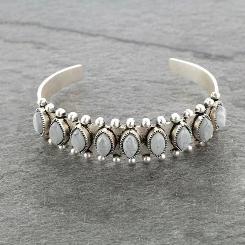 BR0007 White