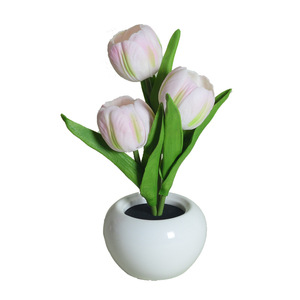 3 kafaları lale yapay çiçekler ile LED lamba, masa Centerpieces ışıkları gerçek dokunmatik buket ev dekor için