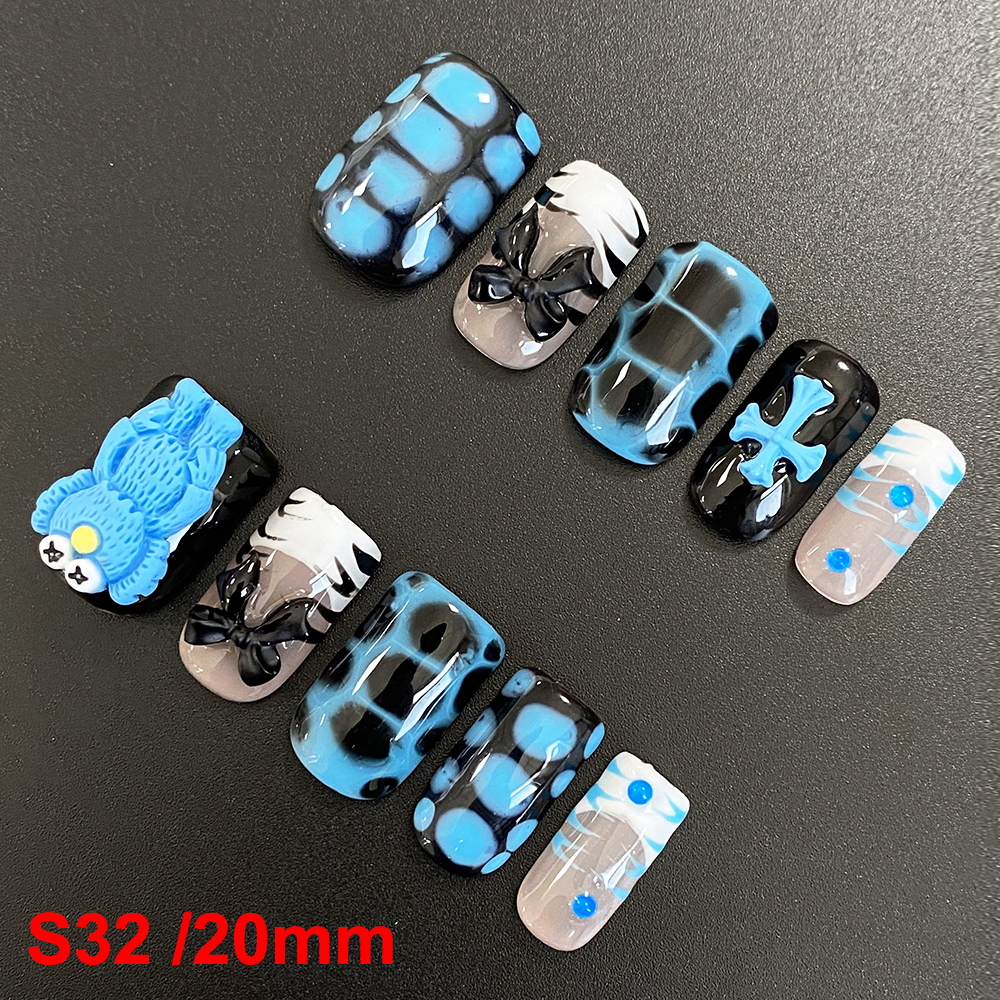 S32