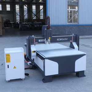 Máquina enrutadora CNC multifunción fácil de operar para corte y grabado de carpintería