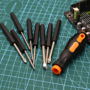 Magnetic <strong>8</strong> <strong>in</strong> <strong>1</strong> Screwdriver Multi-functional Flat-head Phillips Screwdriver Mini Portable Household DIY Tool Set - Product Image 4