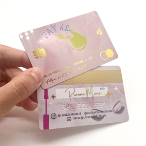 การพิมพ์นามบัตร PVC สไตล์บัตรเครดิตแบบกําหนดเองปี 2024 พร้อมหมายเลขนูน - Product Image 4