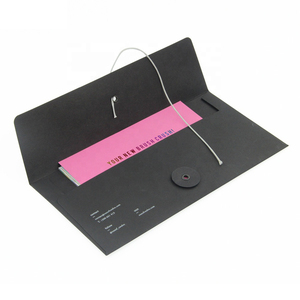 Pulsante personalizzato con la Stringa di Chiusura Grazie Carte Regalo di Lusso Nero Kraft Busta di carta di Imballaggio - Product Image 1