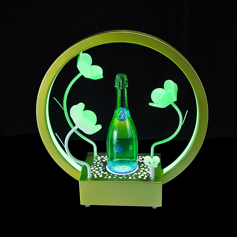 884