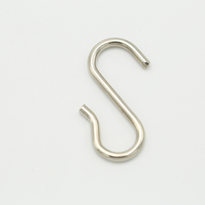 小号<span class=keywords><strong>s</strong></span>形不锈钢挂饰钥匙挂架金属挂钩布挂弹簧产品