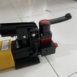 P-842 Enerpac相当の複動2速油圧手動ポンプ、3Lオイルタンク容量 - Product Image 5