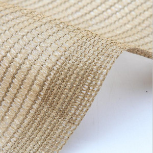 Red de sombrilla de color beige, cubierta 80%