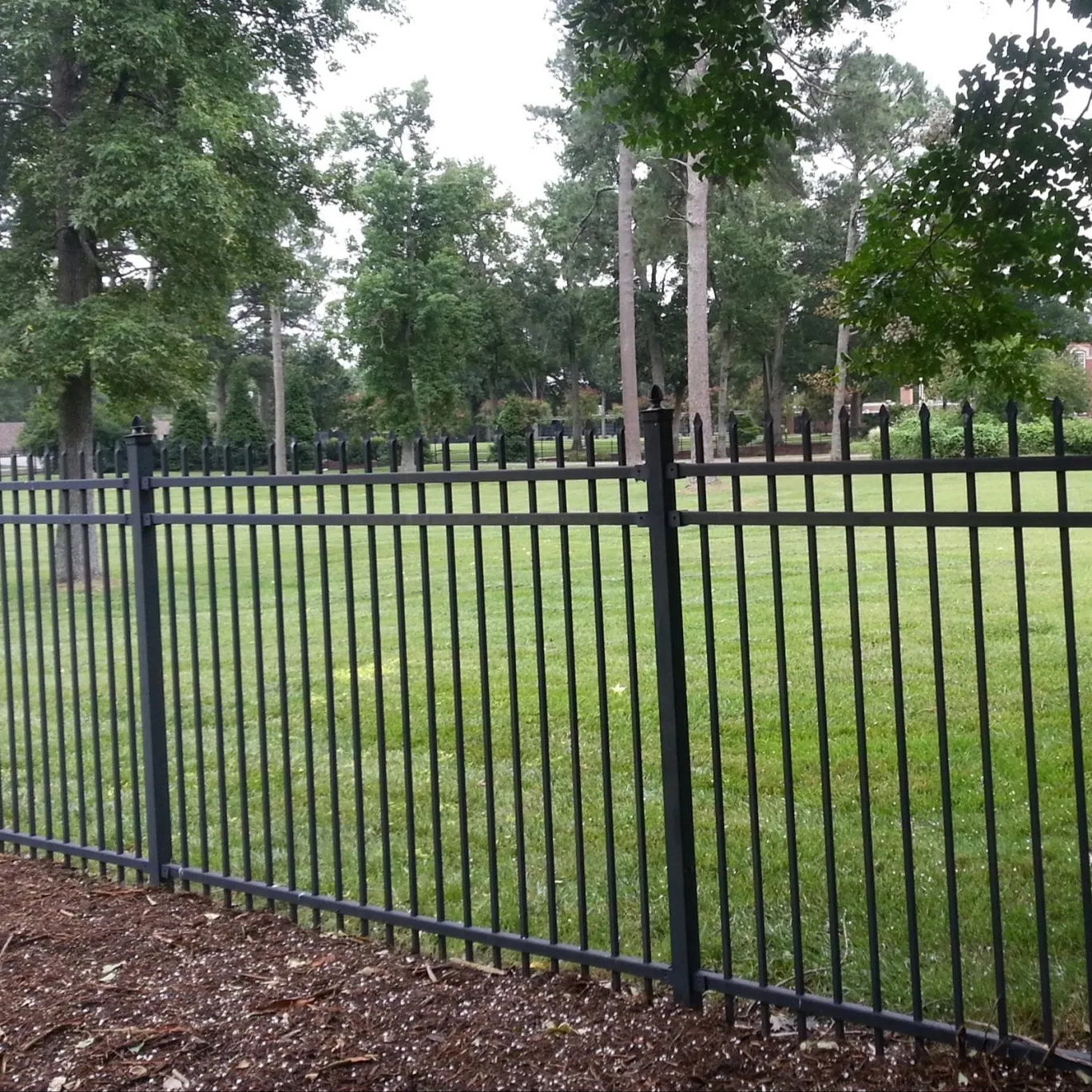 Cheap hot sale High-security applications galvanized Steel Fence garden Fencing and design gates